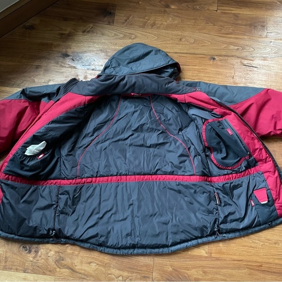 LL Bean Men’s Red & Grey Hooded Ski Parka - Picture 4 of 12